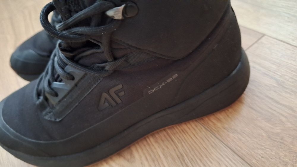 Ghete  baieti  iarna