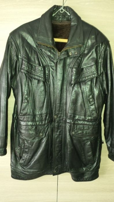 Scurtă bărbați din piele naturală