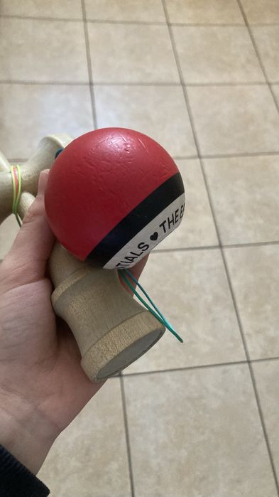 Kendama Tama  the essentials starter cititi descrierea !!!