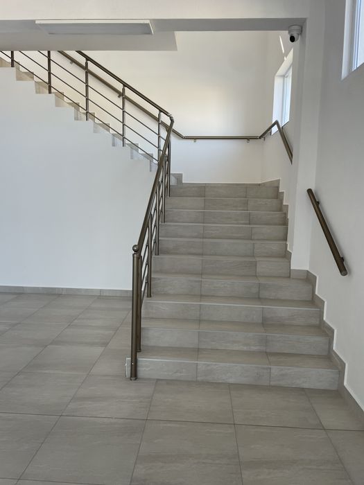 Дава се под наем Магазин в Разлог - 450 кв.м за 1133.22 € - Снимка #5