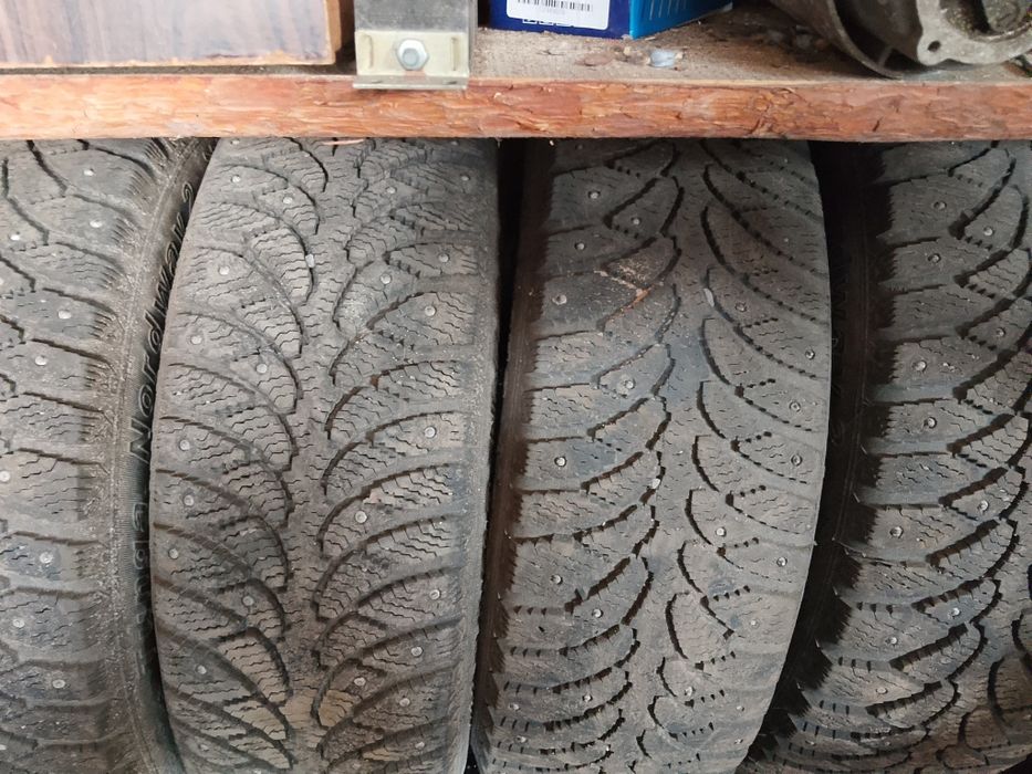 Продам шины 195/65/15