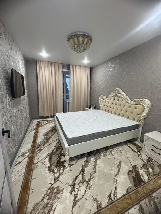 Продаётся двуспальная кровать такта