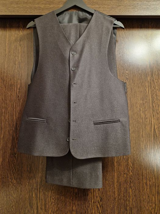 Costum barbatesc M&S (Marks & Spencer) din gama Senfoni 3 piese