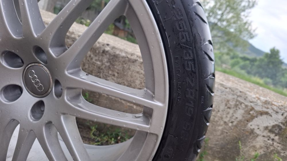 Roți originale Audi R19 într-o stare foarte bună!
