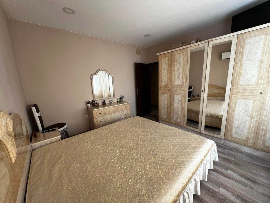 Продава се Тристаен апартамент в Шумен, Боян Българанов 1 - 78 кв.м за 1250 €/кв.м - Снимка #3