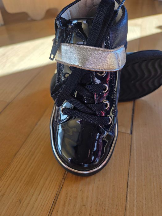 Високи обувки,естествена кожа,лачени Колев&Колев