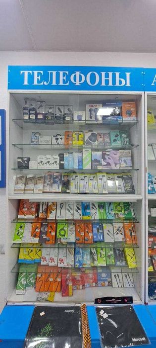 Aksesuarlar uchun shkaf sotiladi