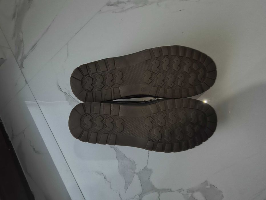 Vând ghete bărbătești Tom Tailor!