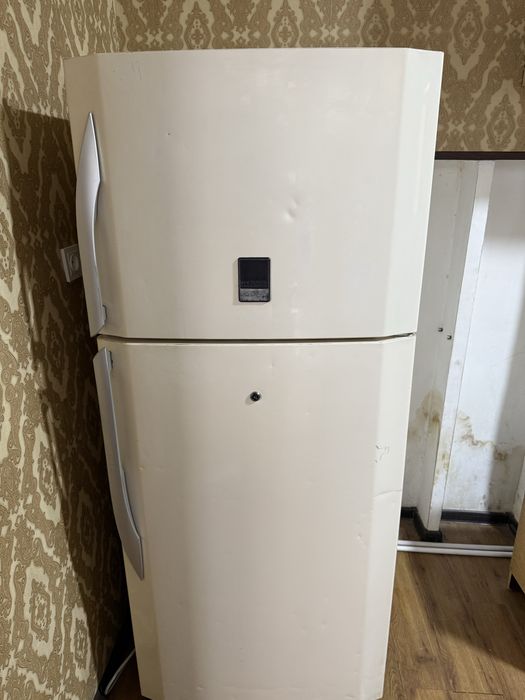 Холодильник б/у