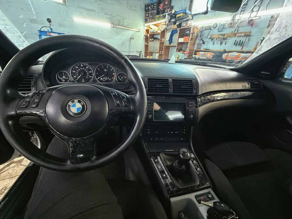 Продам BMW E46 рест