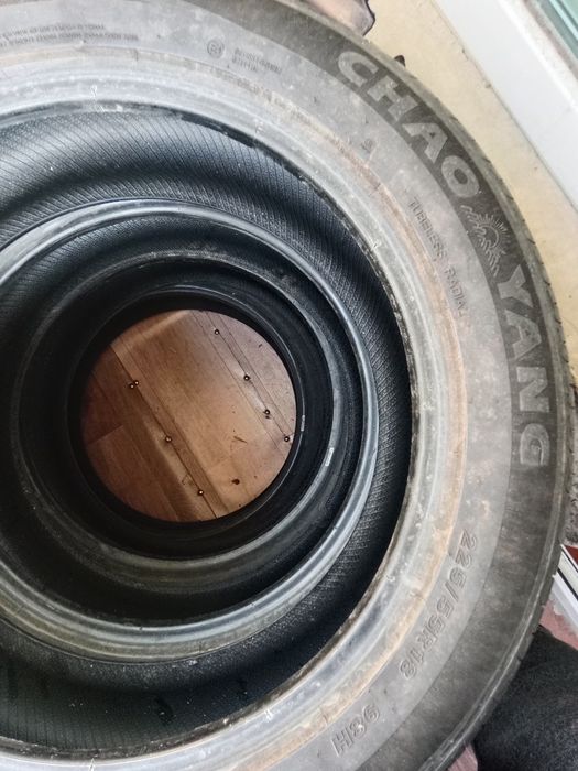 Продам срочно летний шина