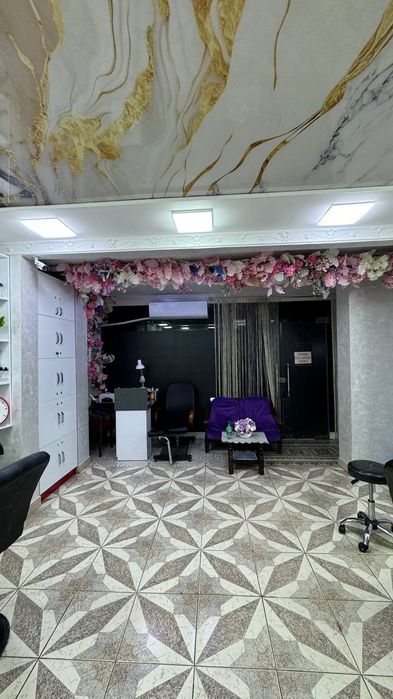 Gozallik saloni sotiladi