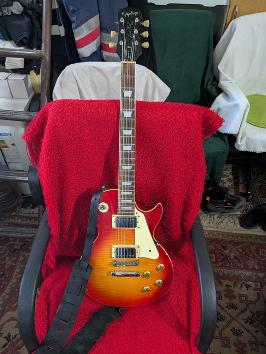 Chitara electrică Epiphone model Gipson