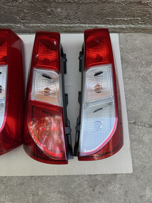 Vand lampi/stopuri spate Dacia Dokker 2013/2021