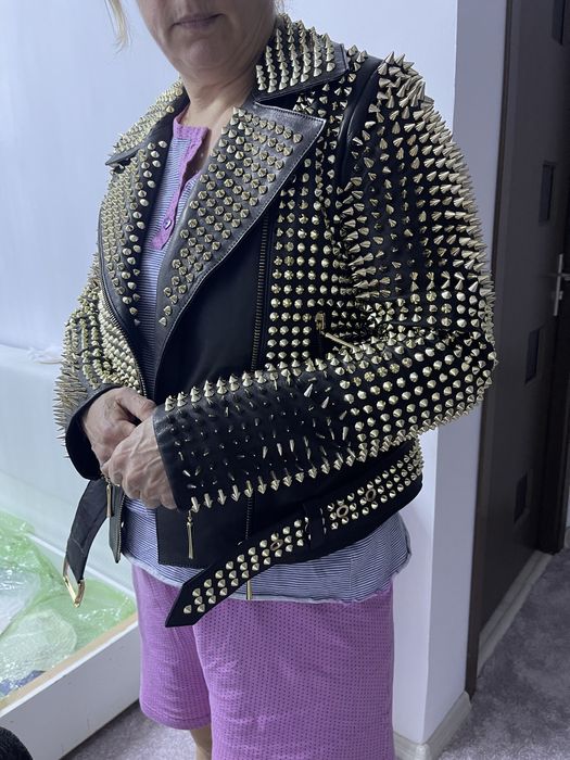 Jacheta din piele naturala cu tinte aurii