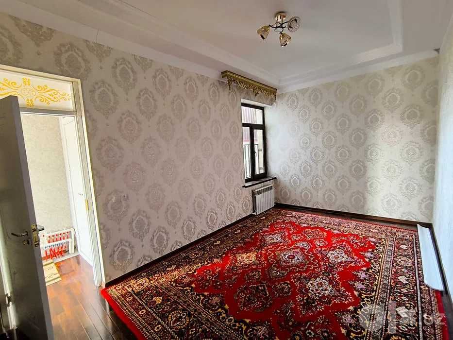 id:NHA26020 Beruniy metro yonida hovli ijaraga beriladi.