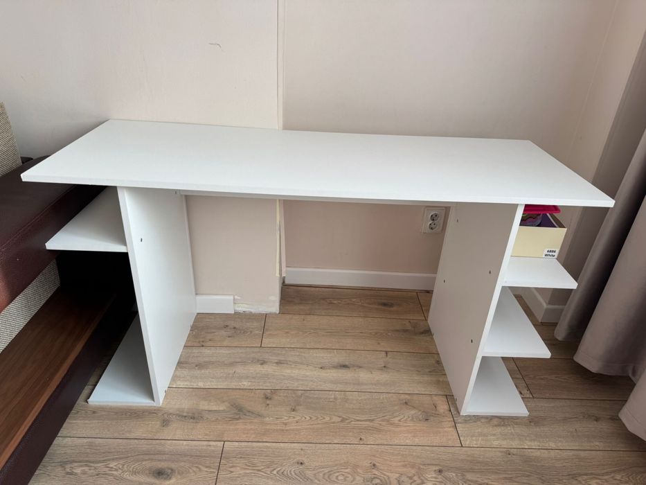 Стол для компьютера