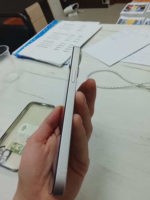 Продам Iphone 14 plus
