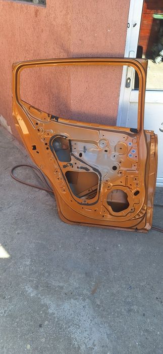 Ușă stânga spate sandero  stepway  3    2021   2025