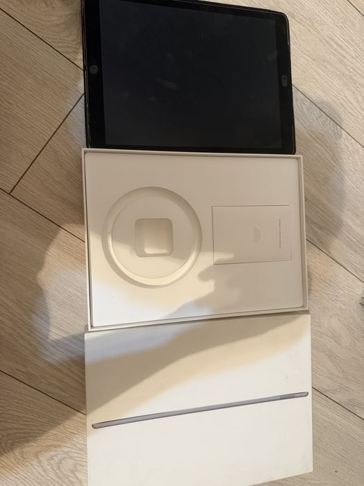 Ipad pro 12.9 первого поколения