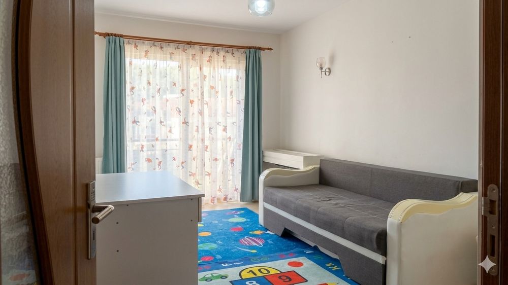 Vând apartament proprietate personala suprafață locuibila 60 mp