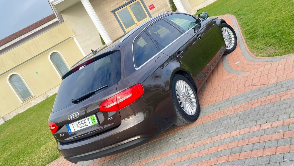 Vand audi a4 2.0 tdi 3-x-s-line