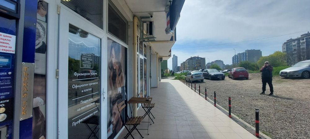 Дава се под наем: Търговско помещение (35 кв.м) в к-с Меден Рудник
