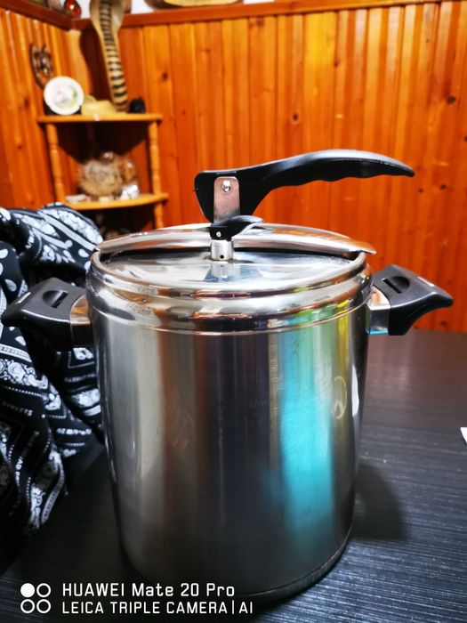 Тенджера под налягане