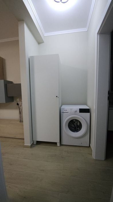 Inchiriez apartament