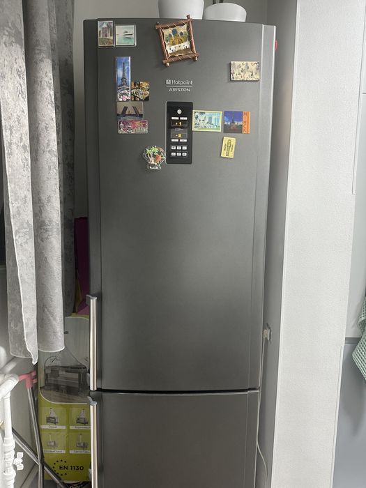 Продам холодильник