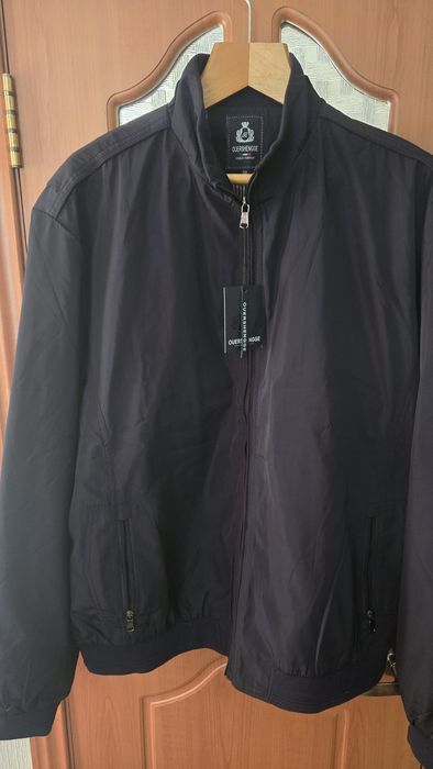 Продам новую ветровку