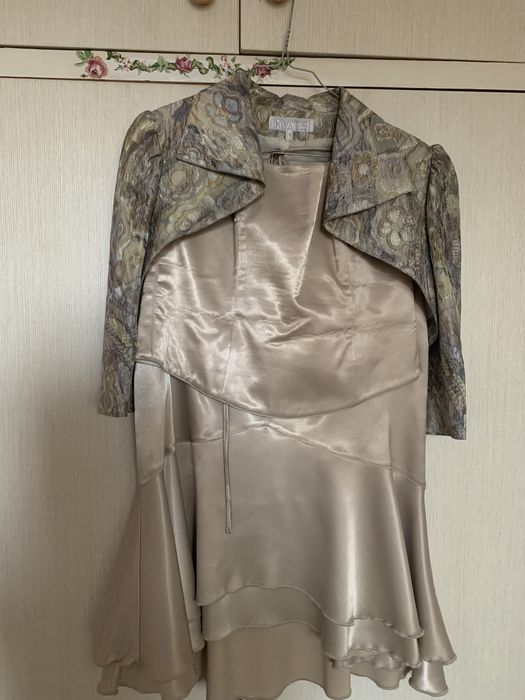 Официален тоалет в три части