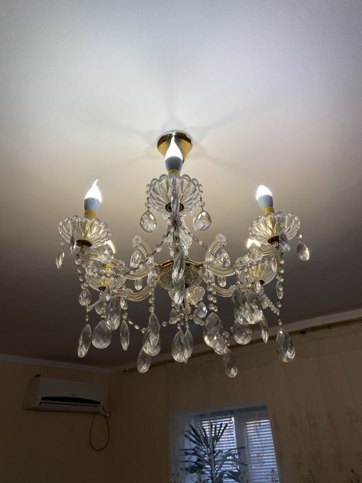 Жақсы күйде люстра сатылады