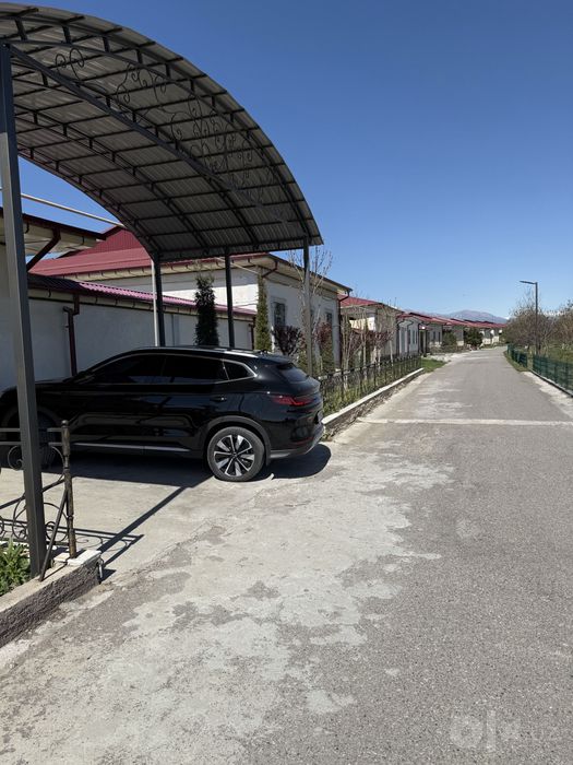 Bostonliq Chirchik Platinadan 13 km Yoli Yuzi Namunali uy +Dacha