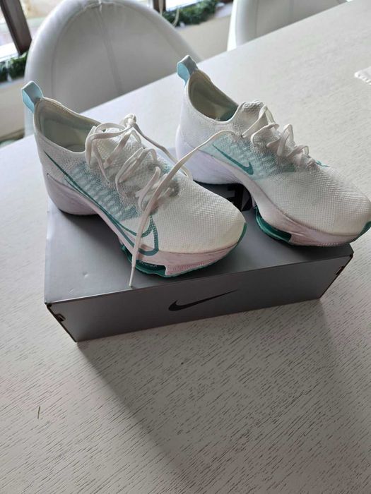 Nike Маратонки W NIKE AIR zoom tempo next% FK