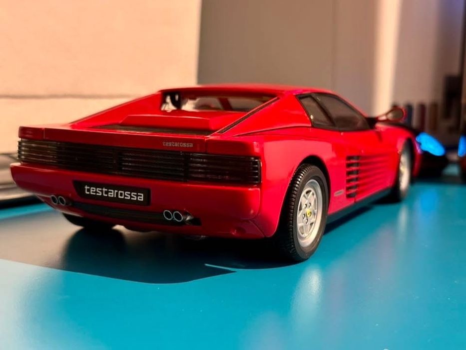Kyosho Ferrari Testarossa 1:18 ( NU autoart, minichamps, norev etc )