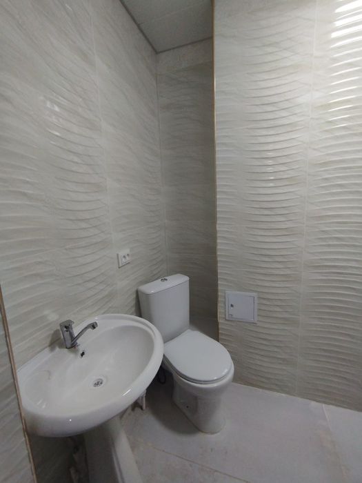 ЧИРЧИК ШАХРИДА И7жарага  квартира 10-микрорайода Жойлашган 2 хонали