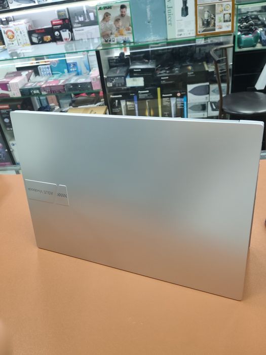 ASUS Vivobook 16 X1605VA