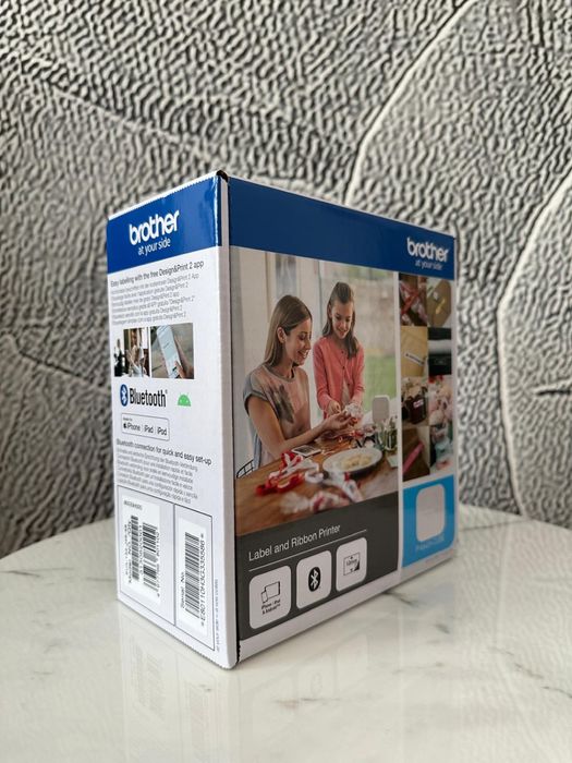 Brother PT-P300BT P-touch CUBE nou, sigilat, 200 lei – imprimantă etichete Bluetooth, compactă