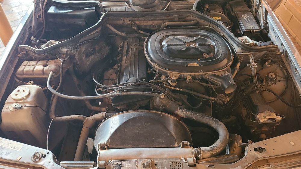 Mercedes Benz w124 e230