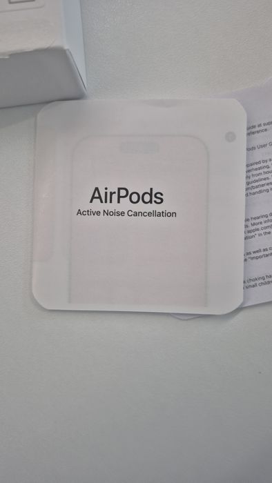 Airpods 4 Noi primite cadou