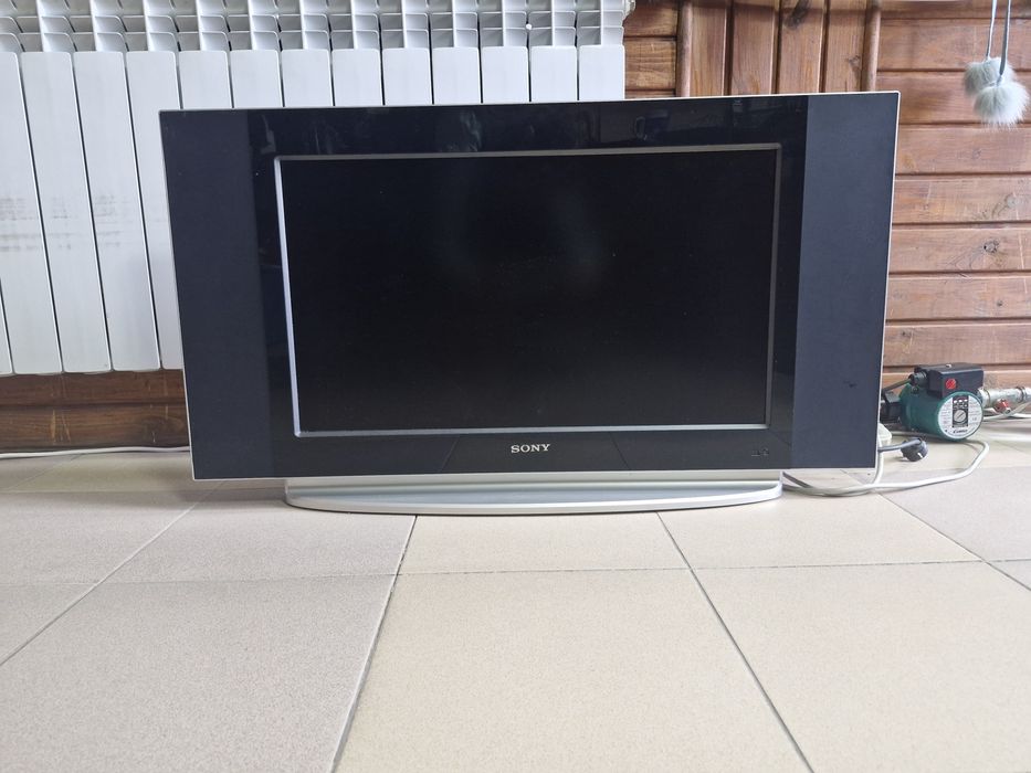Телевизор SONY б/у 3000 тг .