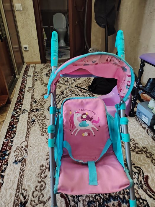 Продаю игрушечную коляску