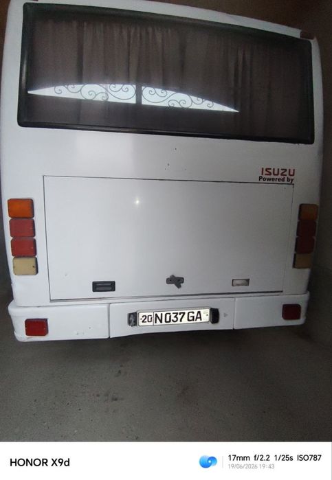 ISUZU NP37 2013 йили