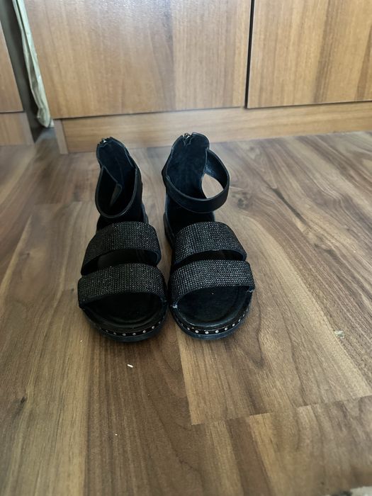 Дамски  сандали