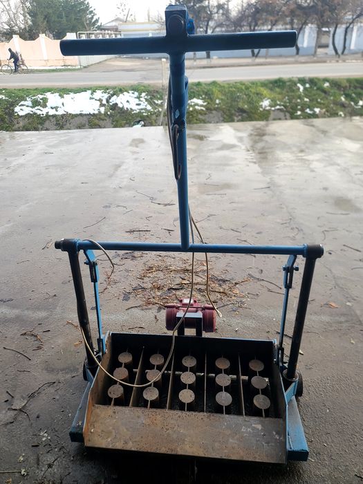 Shlakablok g'isht qolip sotiladi