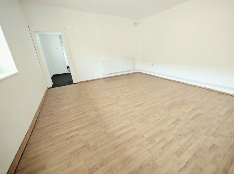 Proprietar, casa frumoasa, Zadareni, 810 mp, toate utilitățile