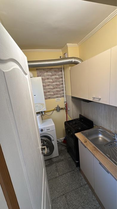 Inchiriez apartament