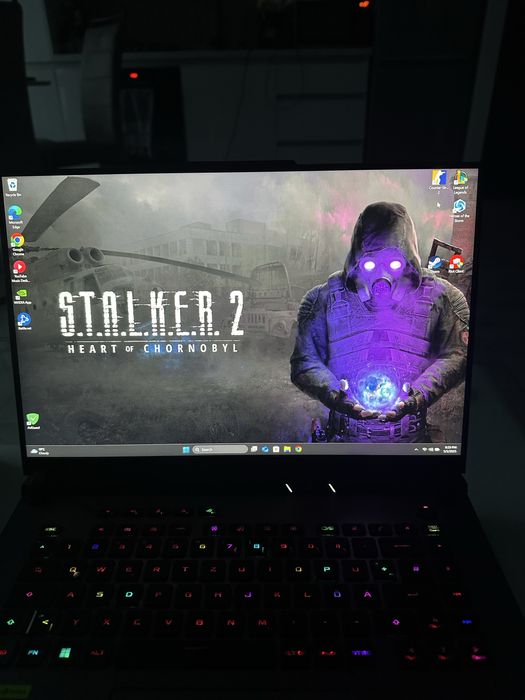 Asus Rog Strix G16JZR