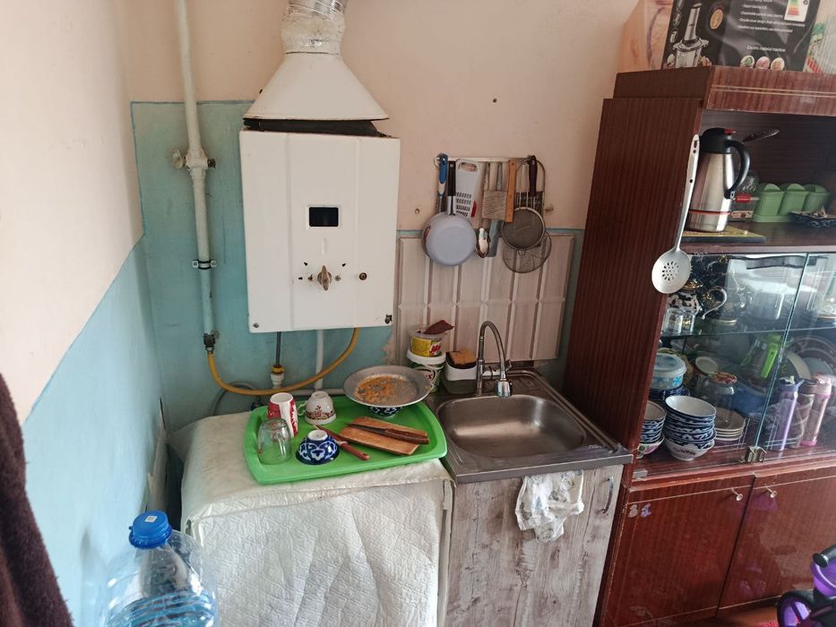 Срочно продаётся 1комнатная квартира на 4этаже в доль дороге